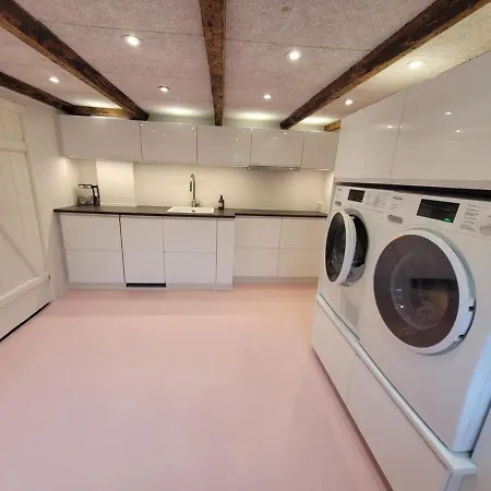 Διαμέρισμα Fuga Kaelderlejlighed *